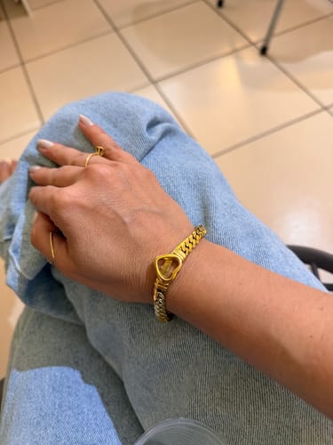 Customer review image